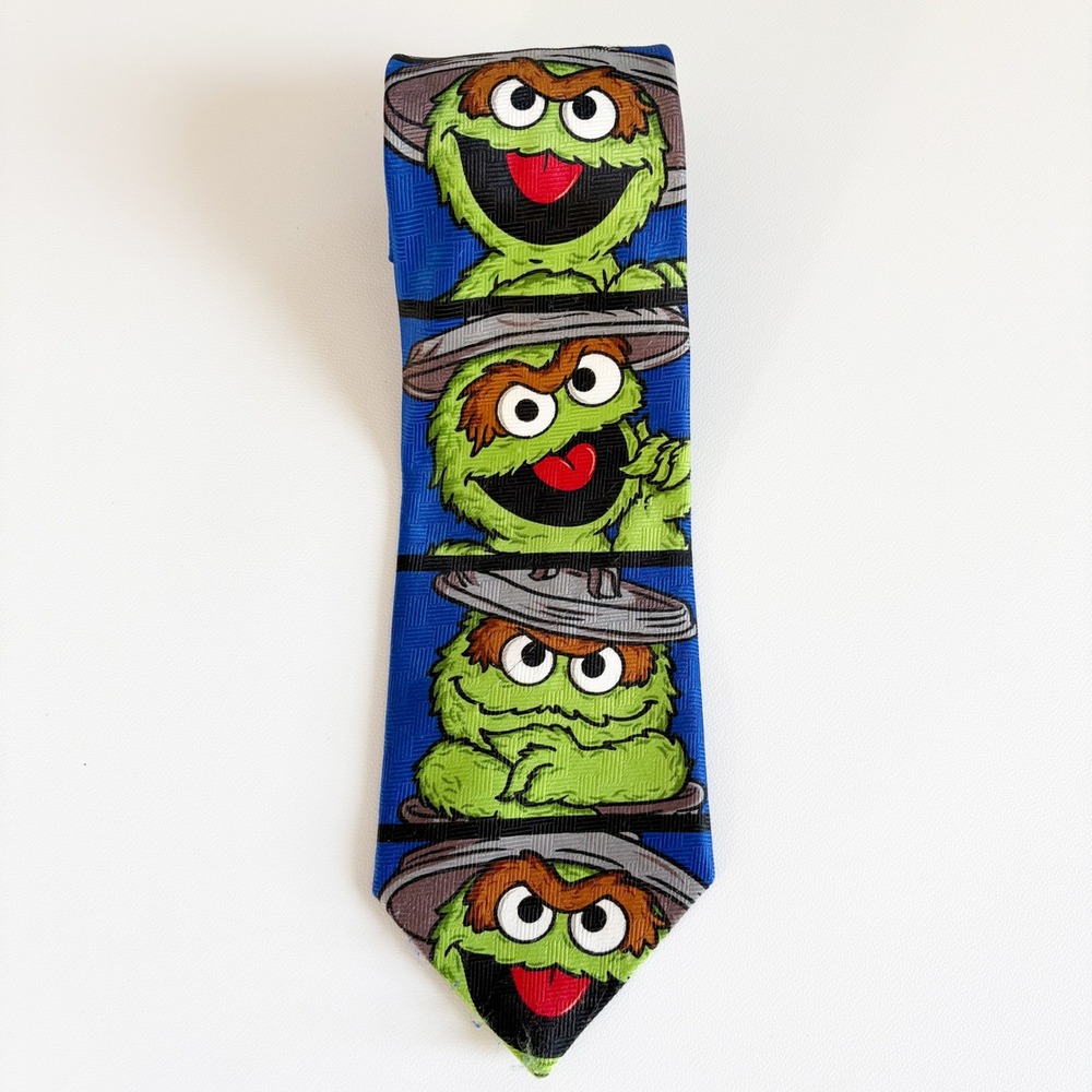 Sesame Street‎ Mens Oscar the Grouch Novelty Teacher Retro Character Necktie Tie